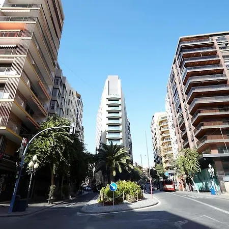 Beferent Plaza San Cristobal אליקאנטה